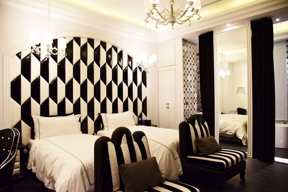 The Castle Ballet Taichung A Boutique Hotel Extérieur photo